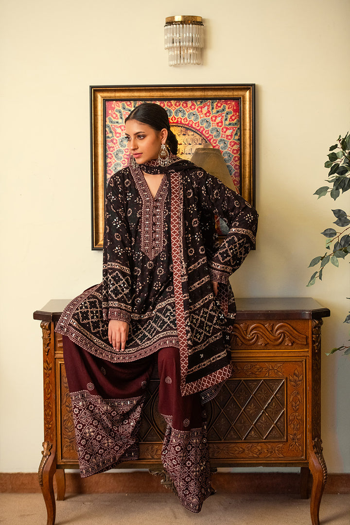 Gulpari | 3 Piece Kurta & Farshi Shalwar Suit